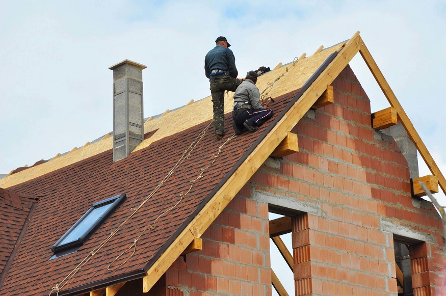 Securing a roofing construction